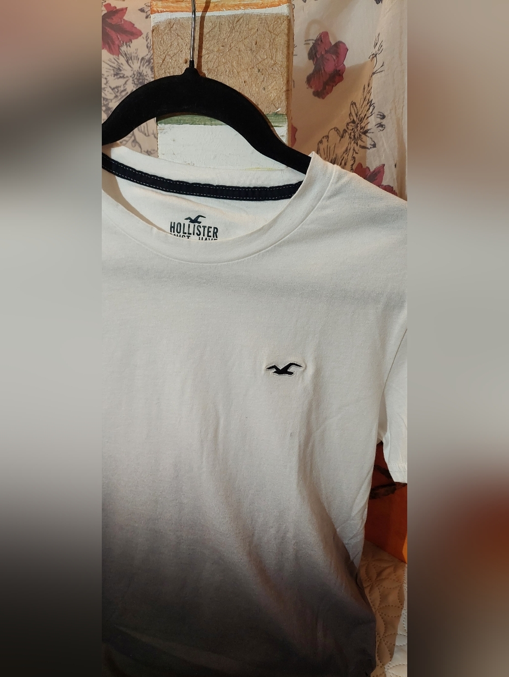 Hollister White-to-Black Ombre Crew T-Shirt - Picture 2 of 5